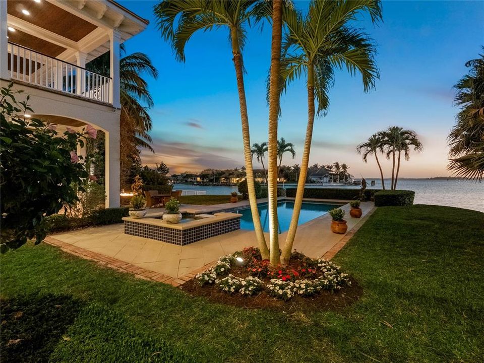 Recently Sold: $7,950,000 (6 beds, 8 baths, 7872 Square Feet)