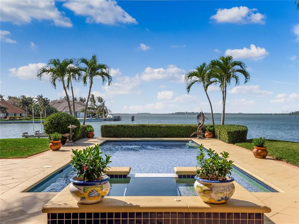 Recently Sold: $7,950,000 (6 beds, 8 baths, 7872 Square Feet)