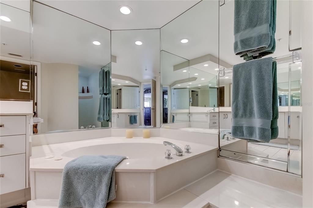 Недавно арендовано: $6,000 (3 спален, 2 ванн, 2070 Квадратных фут)