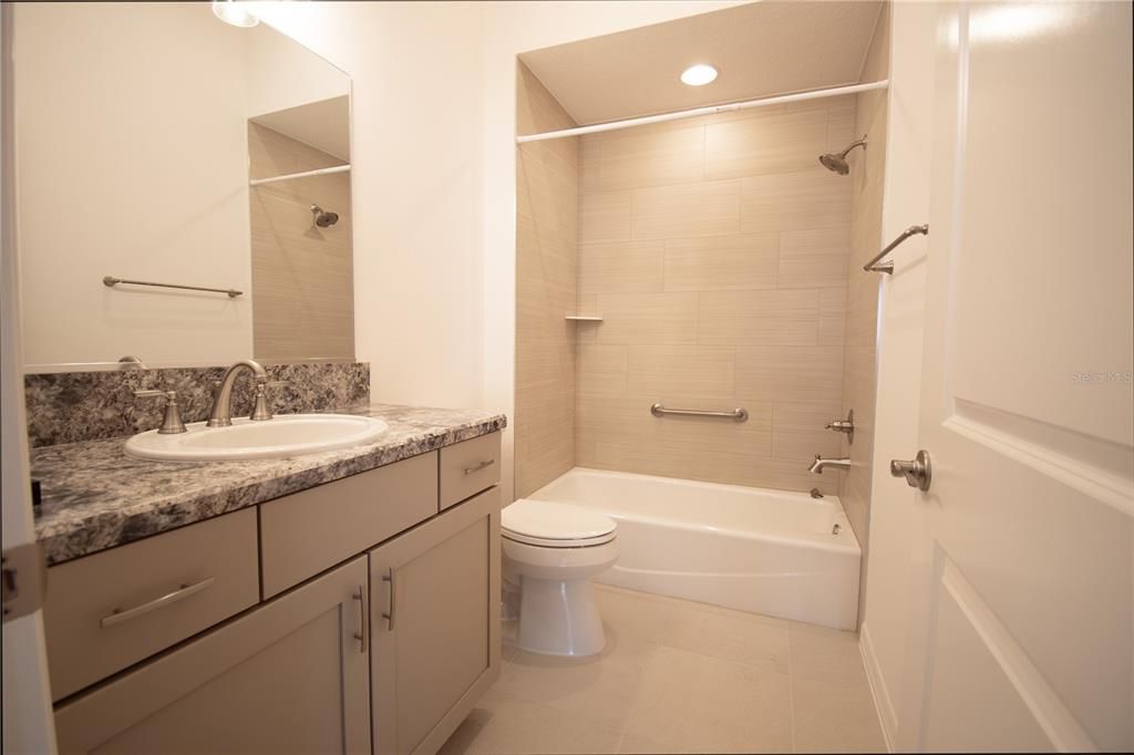 待售: $535,000 (3 贝兹, 2 浴室, 1947 平方英尺)