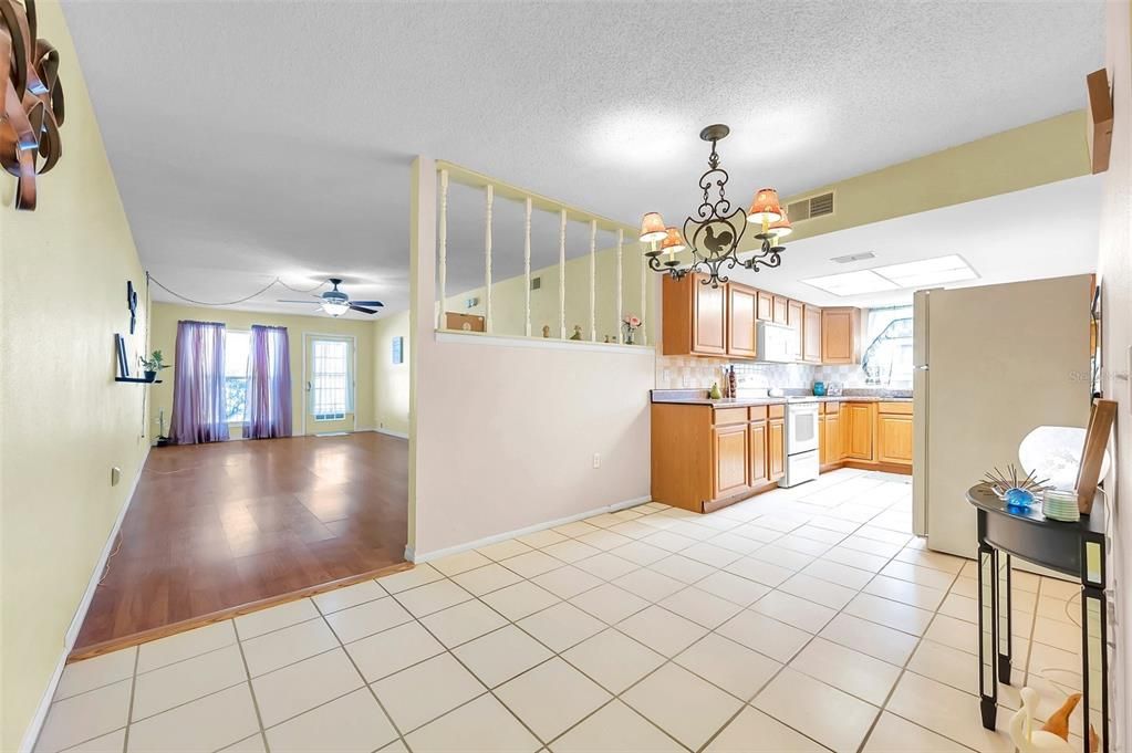 Recently Sold: $119,000 (2 beds, 2 baths, 1251 Square Feet)