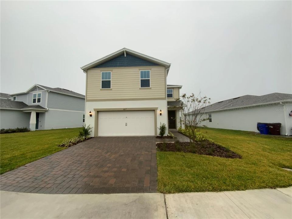 Active With Contract: $2,699 (4 beds, 3 baths, 2207 Square Feet)