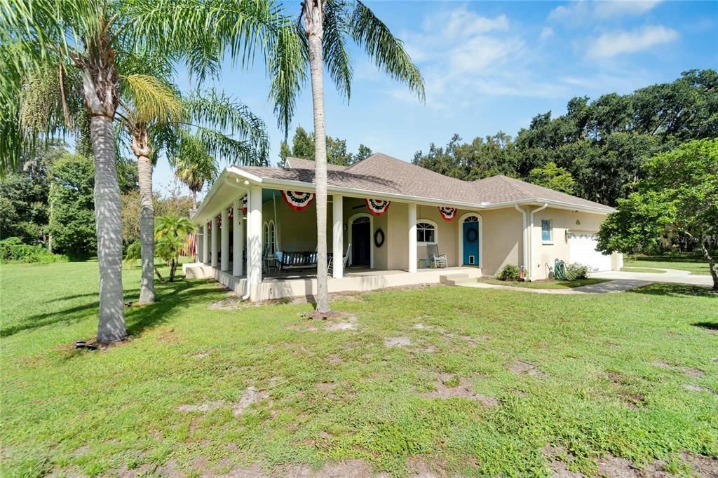 Recently Sold: $800,000 (4 beds, 2 baths, 3122 Square Feet)