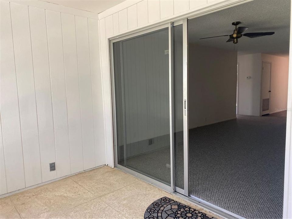 Screened Porch into LR