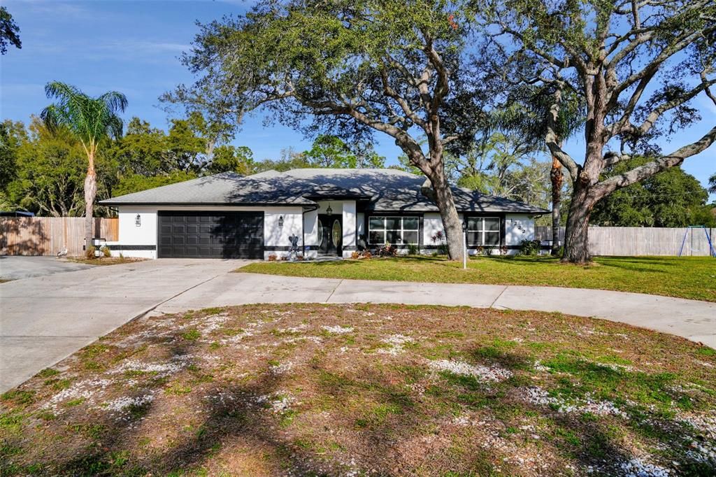 Recently Sold: $550,000 (4 beds, 3 baths, 2864 Square Feet)