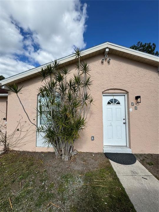 Recently Sold: $189,990 (2 beds, 2 baths, 875 Square Feet)