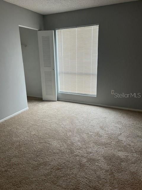 Recently Sold: $205,000 (2 beds, 1 baths, 960 Square Feet)