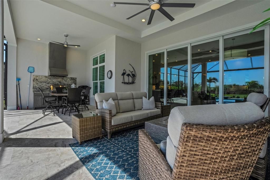 Recently Sold: $2,295,000 (4 beds, 3 baths, 3023 Square Feet)