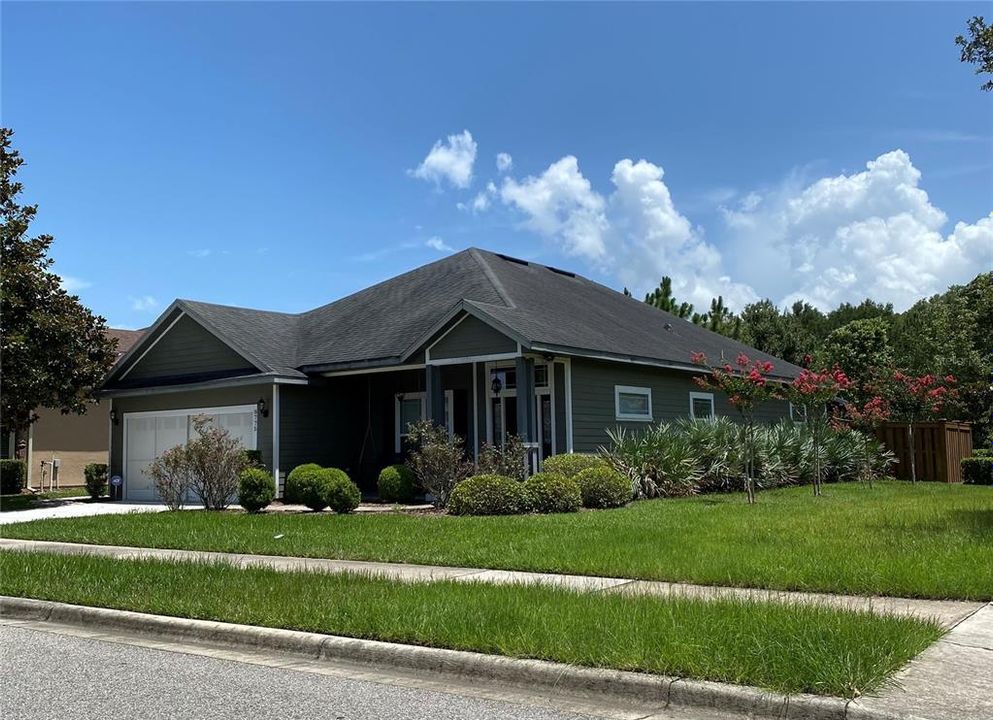 最近租的: $3,000 (3 贝兹, 2 浴室, 1827 平方英尺)