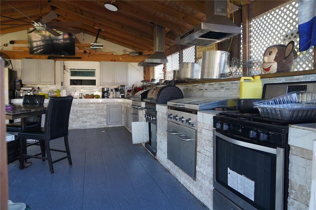 outdoor kitchen