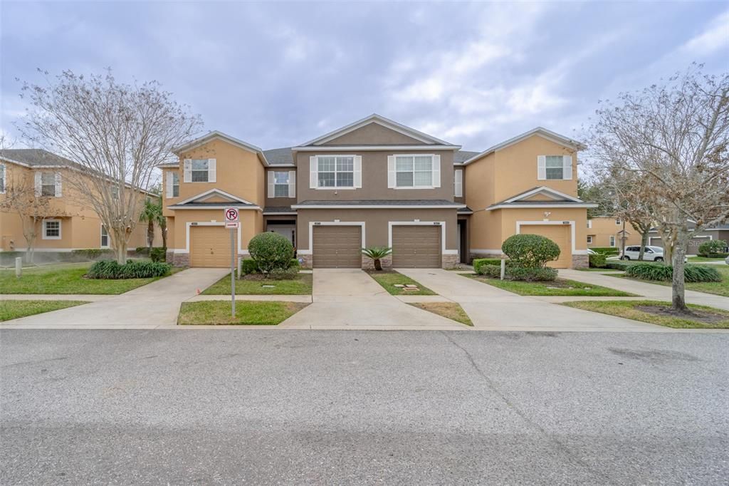 Active With Contract: $354,900 (3 beds, 2 baths, 1827 Square Feet)