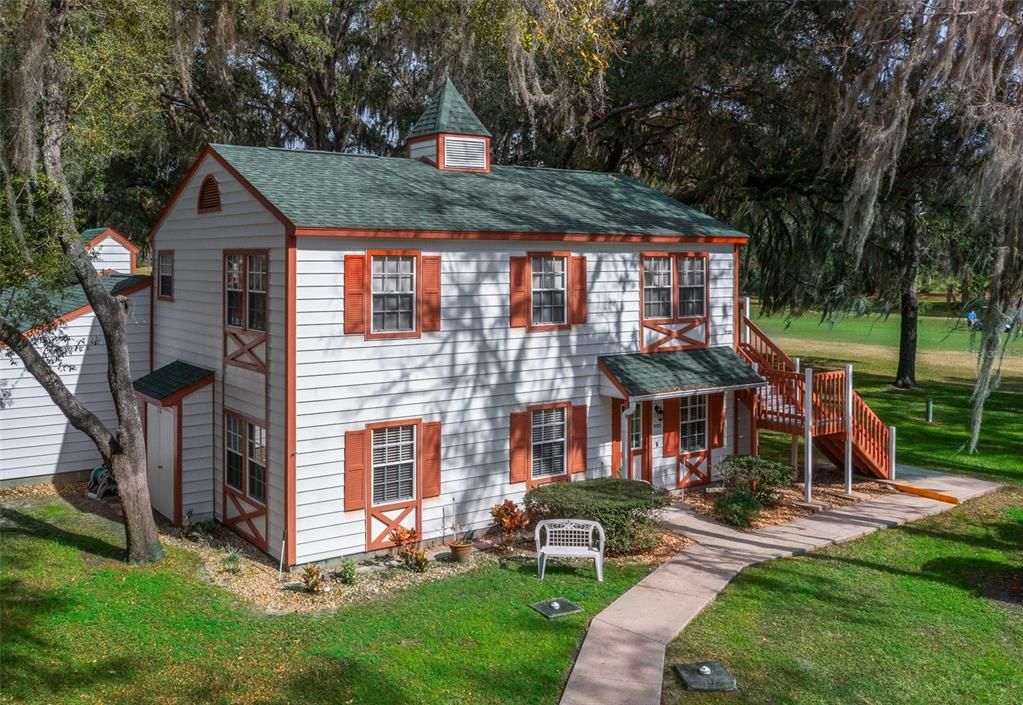 Recently Sold: $159,900 (2 beds, 2 baths, 840 Square Feet)