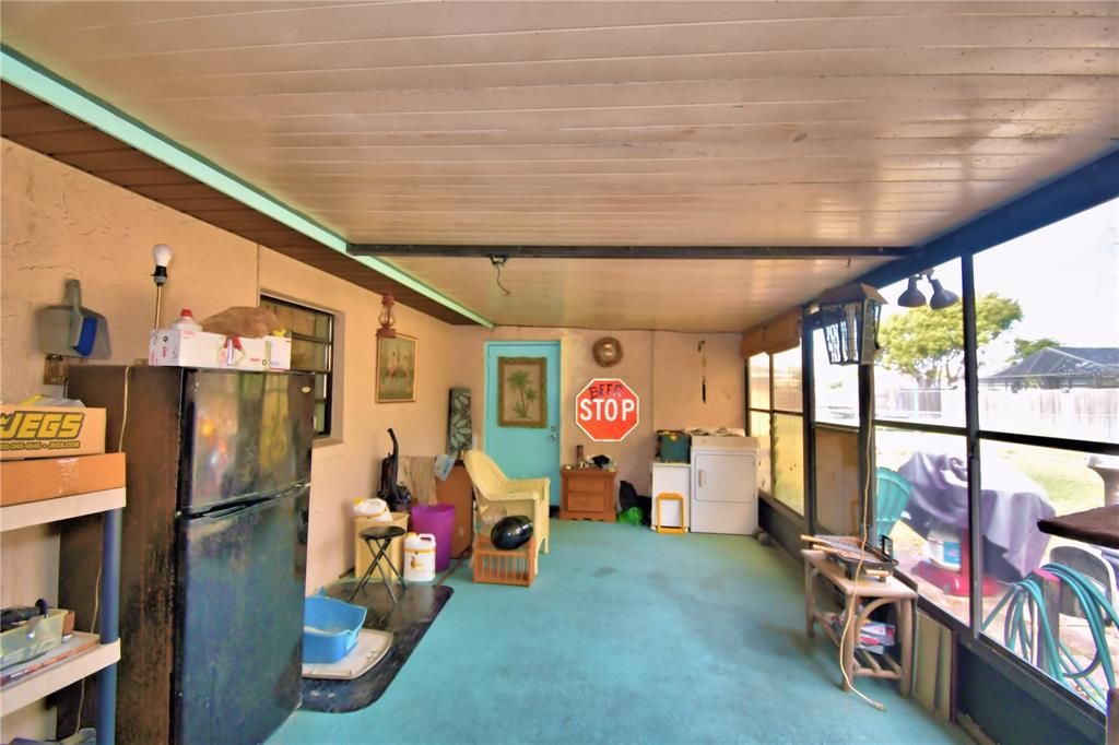 For Sale: $249,000 (2 beds, 2 baths, 1374 Square Feet)