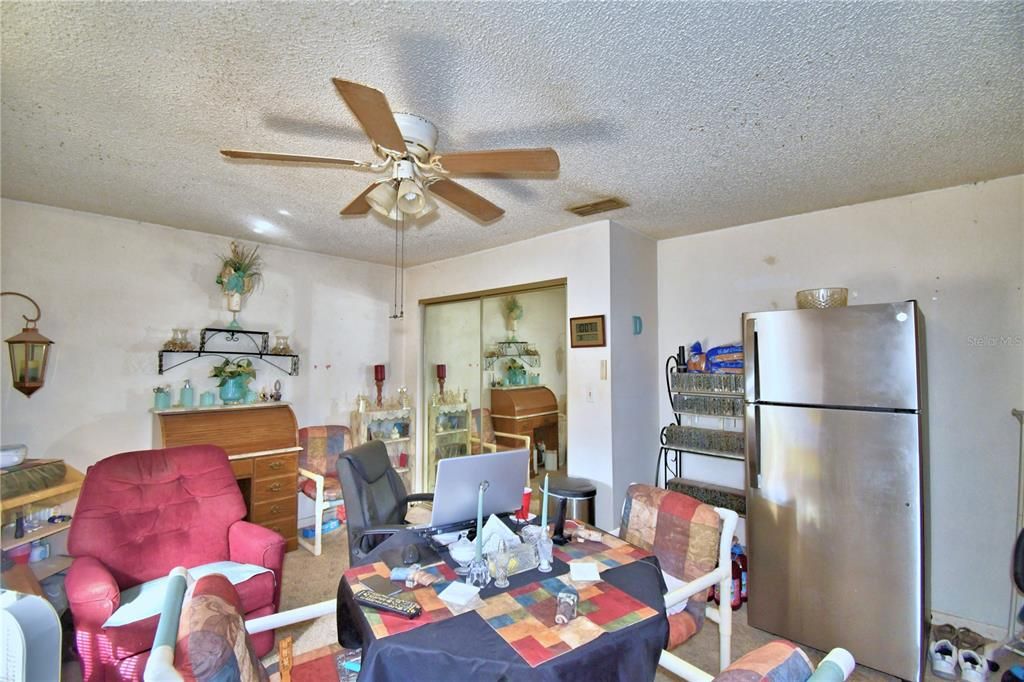 For Sale: $249,000 (2 beds, 2 baths, 1374 Square Feet)