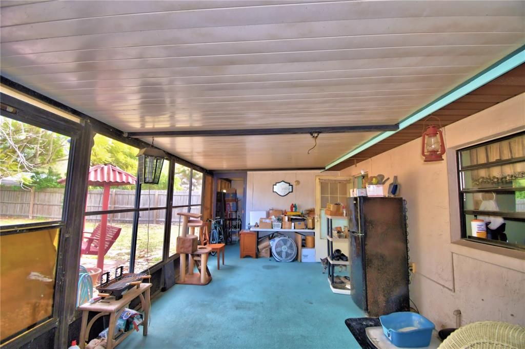 For Sale: $249,000 (2 beds, 2 baths, 1374 Square Feet)