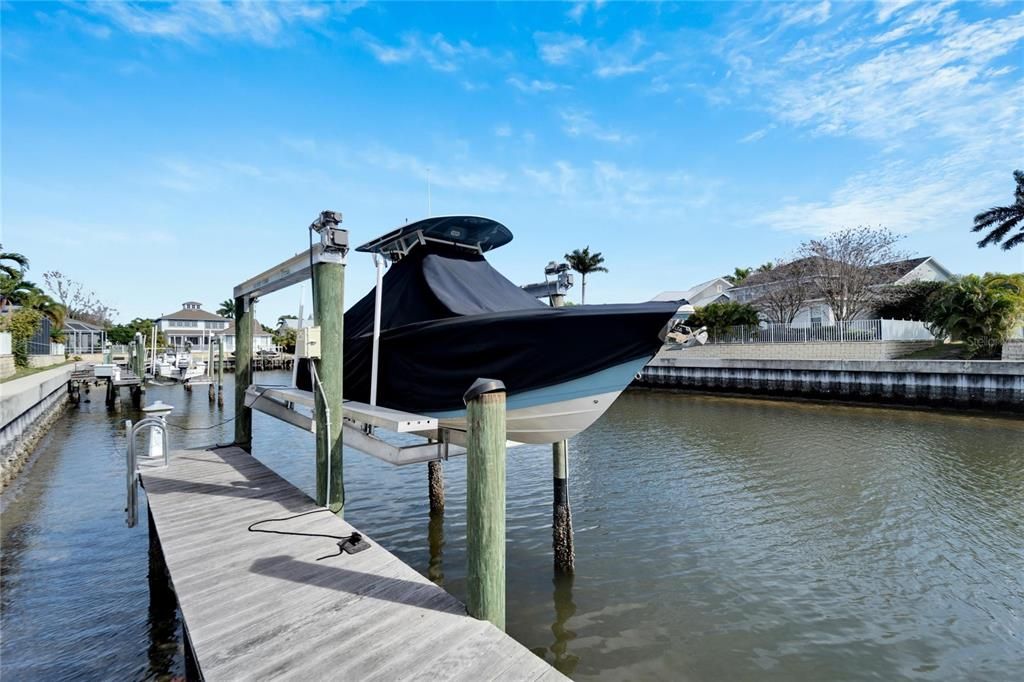 Boat Details - https://www.popsells.com/center-console-fishing-boats-for-sale/cobia-220-cc-in-apollo-beach-florida-r4-341100?cus_id=2232439&cus_unique_key=7A8FB16Dx3CCEx48CBxB09Ex30C2EAC26C64