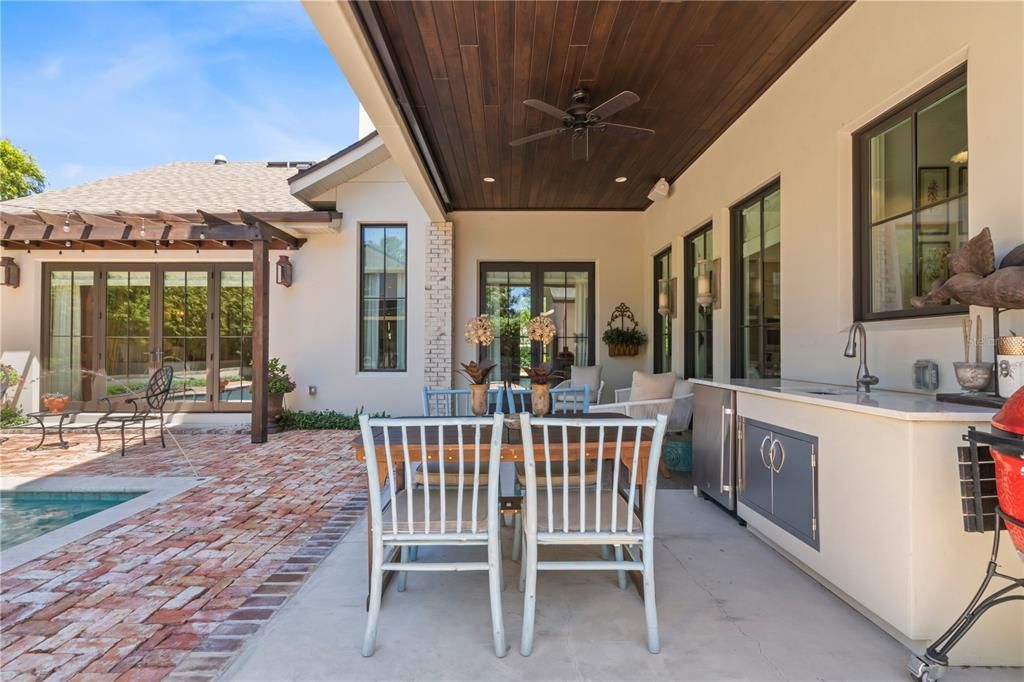 Active With Contract: $2,950,000 (4 beds, 4 baths, 3924 Square Feet)