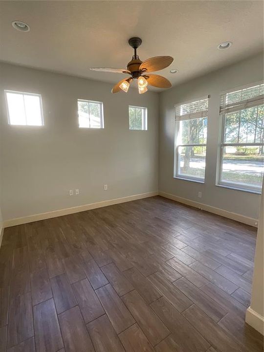 Recently Rented: $2,975 (4 beds, 2 baths, 2742 Square Feet)