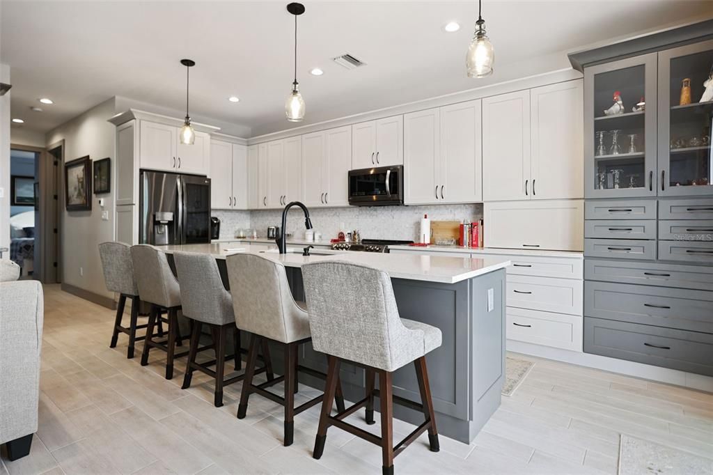 Active With Contract: $2,100,000 (4 beds, 2 baths, 1980 Square Feet)