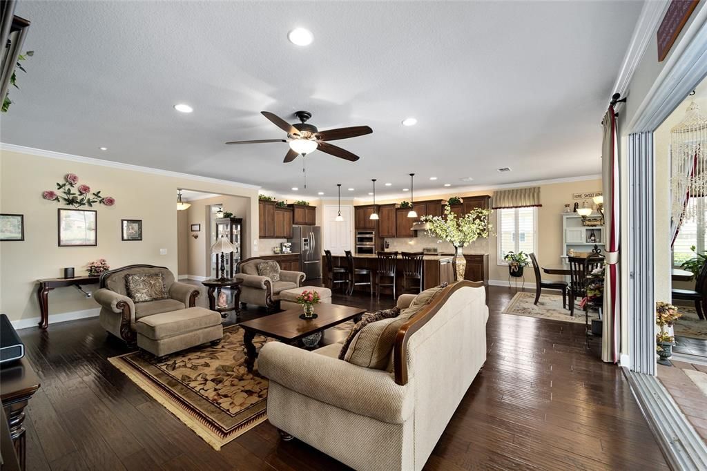 Recently Sold: $615,516 (3 beds, 3 baths, 2503 Square Feet)