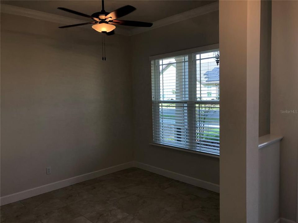 Recently Rented: $3,000 (3 beds, 2 baths, 1681 Square Feet)