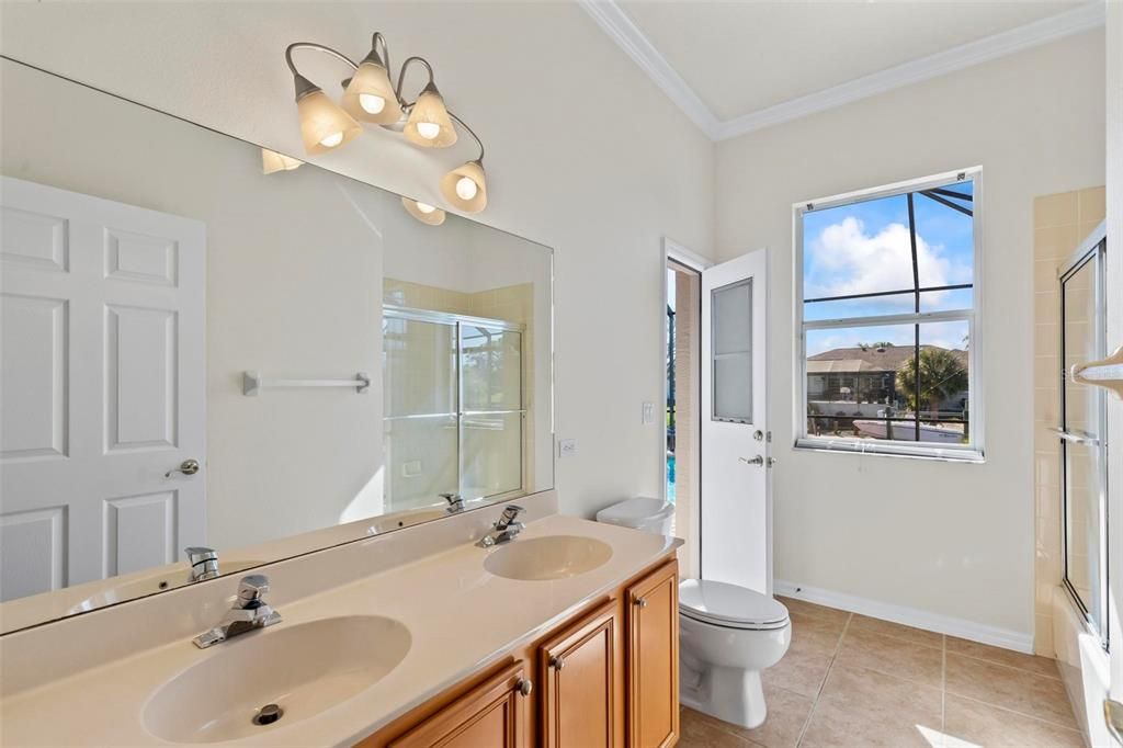 Active With Contract: $795,000 (3 beds, 2 baths, 2554 Square Feet)