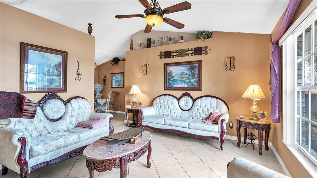 Recently Sold: $265,000 (4 beds, 2 baths, 1711 Square Feet)
