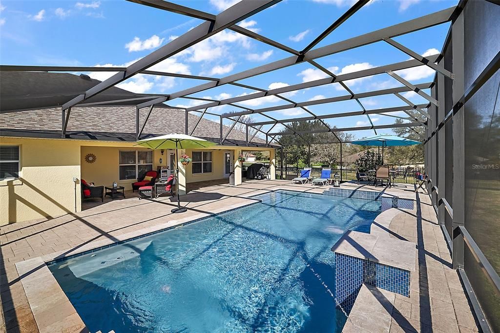 Spacious Lanai with Ample Room for Lounging and Dining