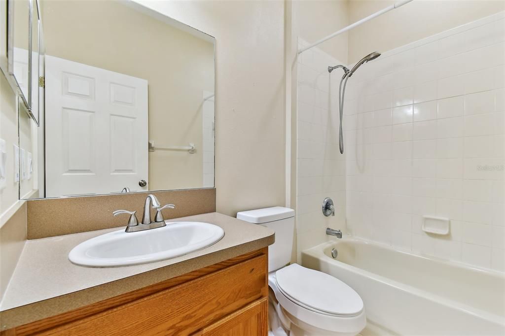 Недавно арендовано: $2,480 (4 спален, 2 ванн, 1901 Квадратных фут)