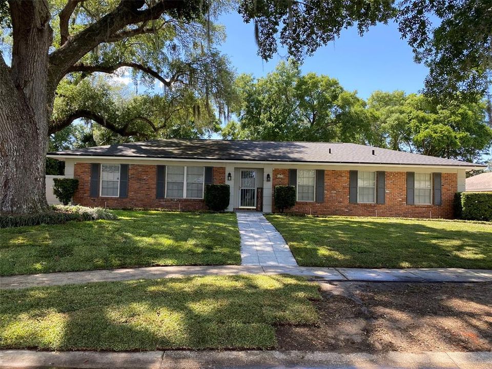 Recently Rented: $2,989 (3 beds, 2 baths, 2450 Square Feet)