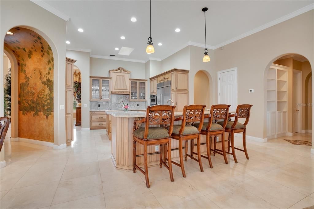 Recently Sold: $2,495,000 (5 beds, 5 baths, 4693 Square Feet)