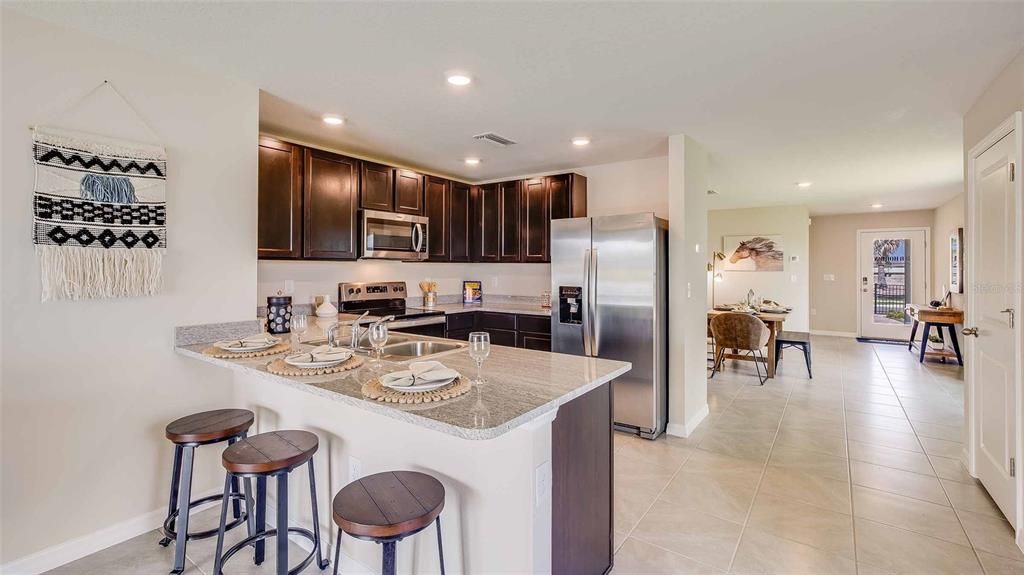 Active With Contract: $296,990 (3 beds, 2 baths, 1453 Square Feet)