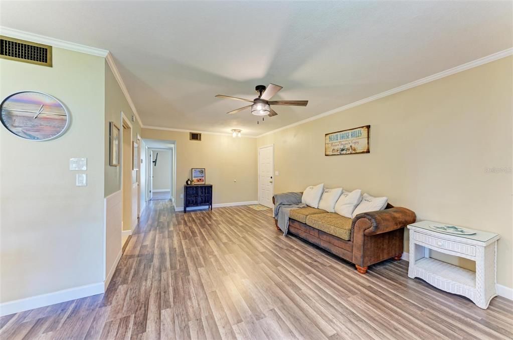 Recently Sold: $215,000 (2 beds, 2 baths, 1025 Square Feet)