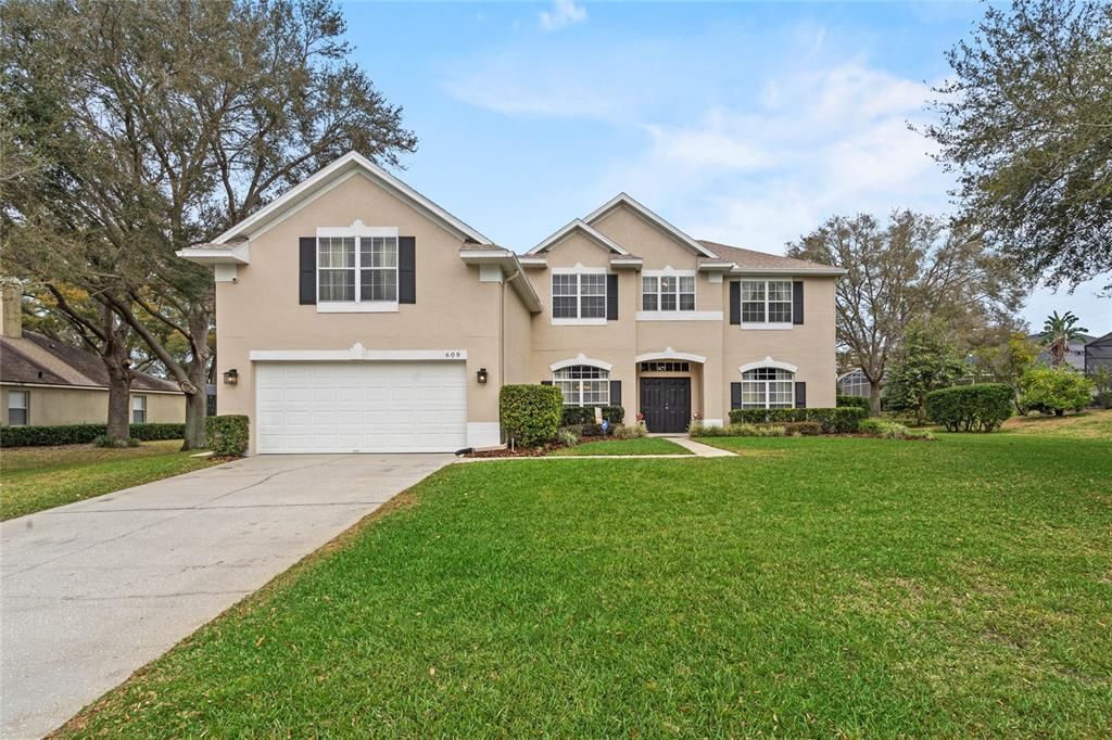 Recently Sold: $675,000 (5 beds, 4 baths, 4182 Square Feet)