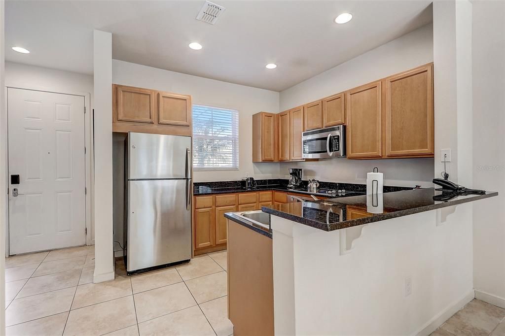For Sale: $335,000 (2 beds, 2 baths, 1290 Square Feet)