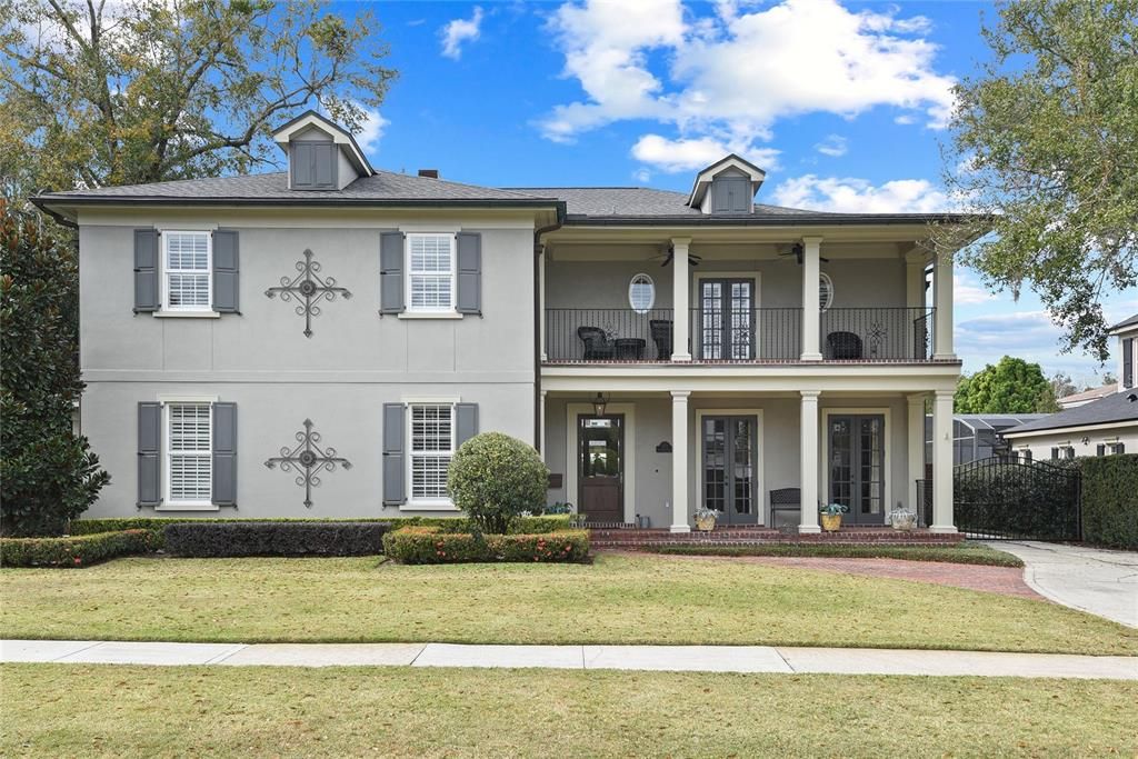 Recently Sold: $2,195,000 (5 beds, 4 baths, 4312 Square Feet)