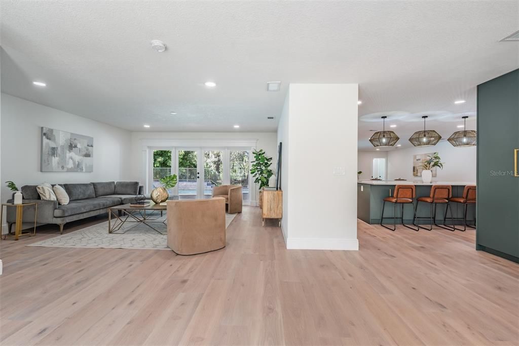 Recently Sold: $1,500,000 (5 beds, 4 baths, 3071 Square Feet)