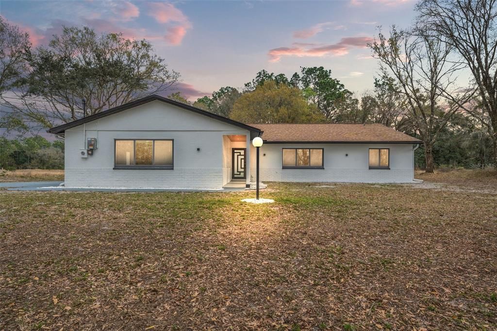 Recently Sold: $398,900 (3 beds, 3 baths, 1584 Square Feet)