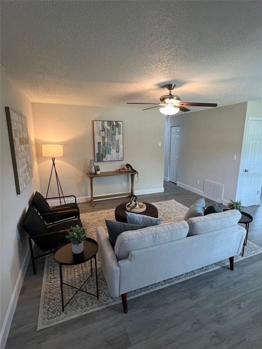Active With Contract: $264,900 (4 beds, 1 baths, 1240 Square Feet)