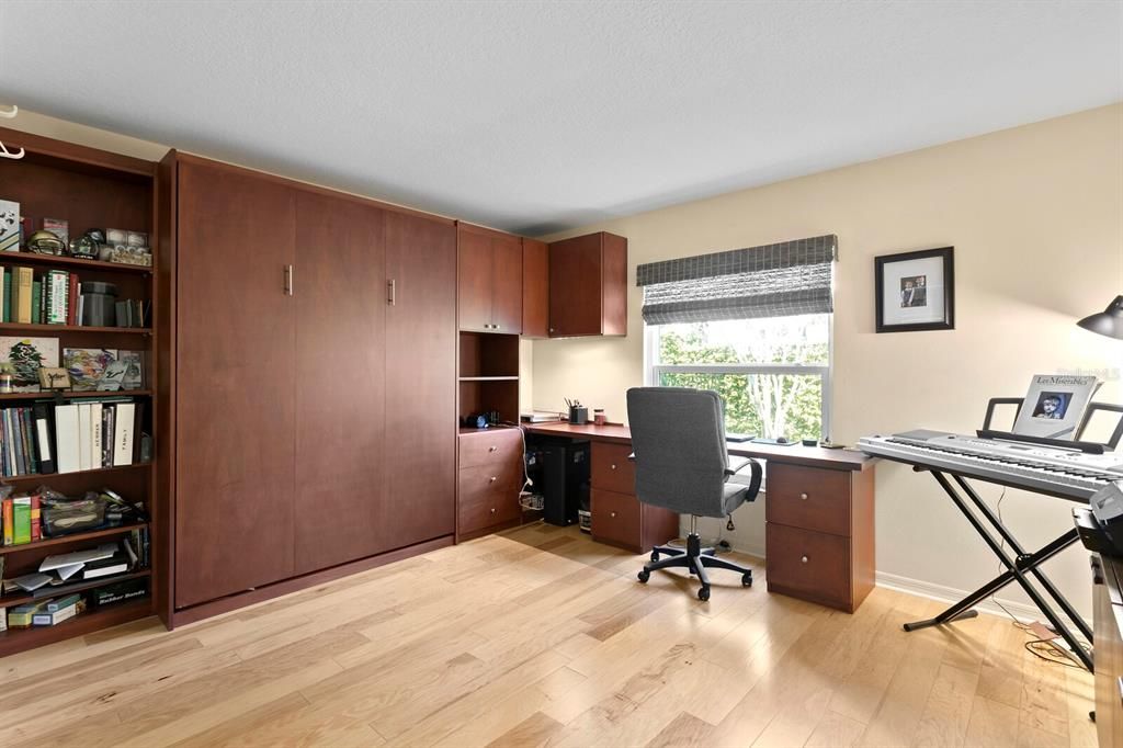 Bedroom 3/Office with a murphy bed