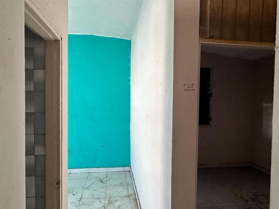 Vendido Recientemente: $49,900 (4 camas, 3 baños, 1000 Pies cuadrados)