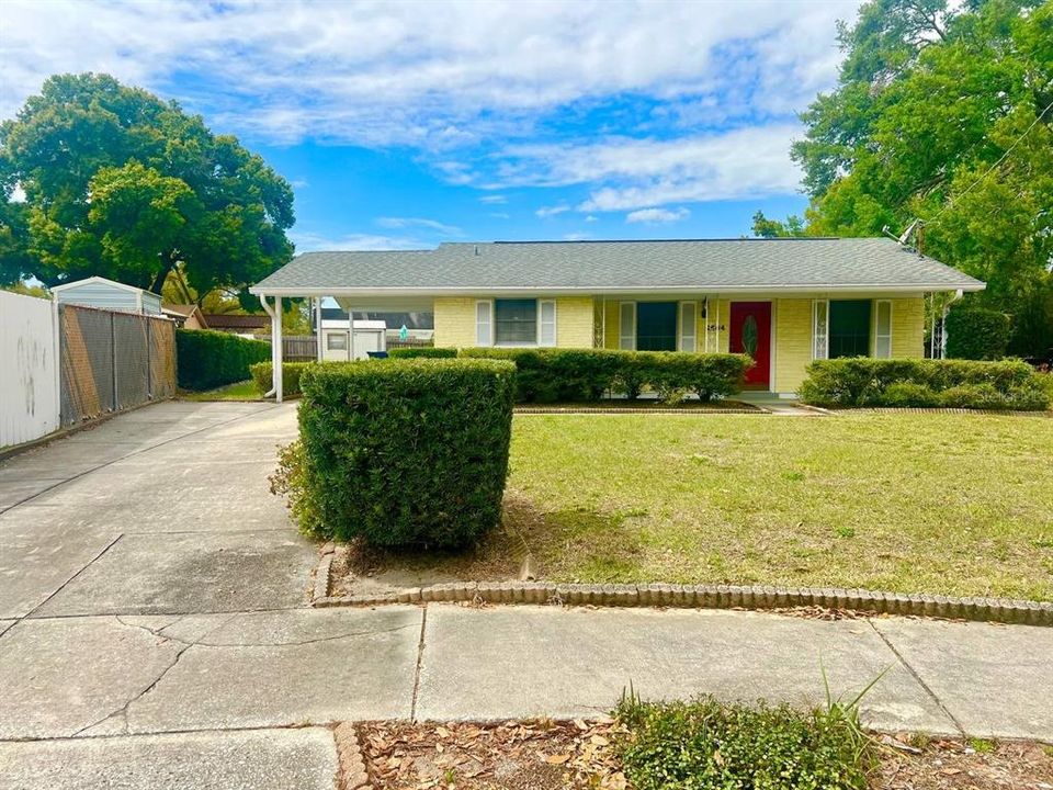 Recently Rented: $1,850 (3 beds, 2 baths, 1259 Square Feet)