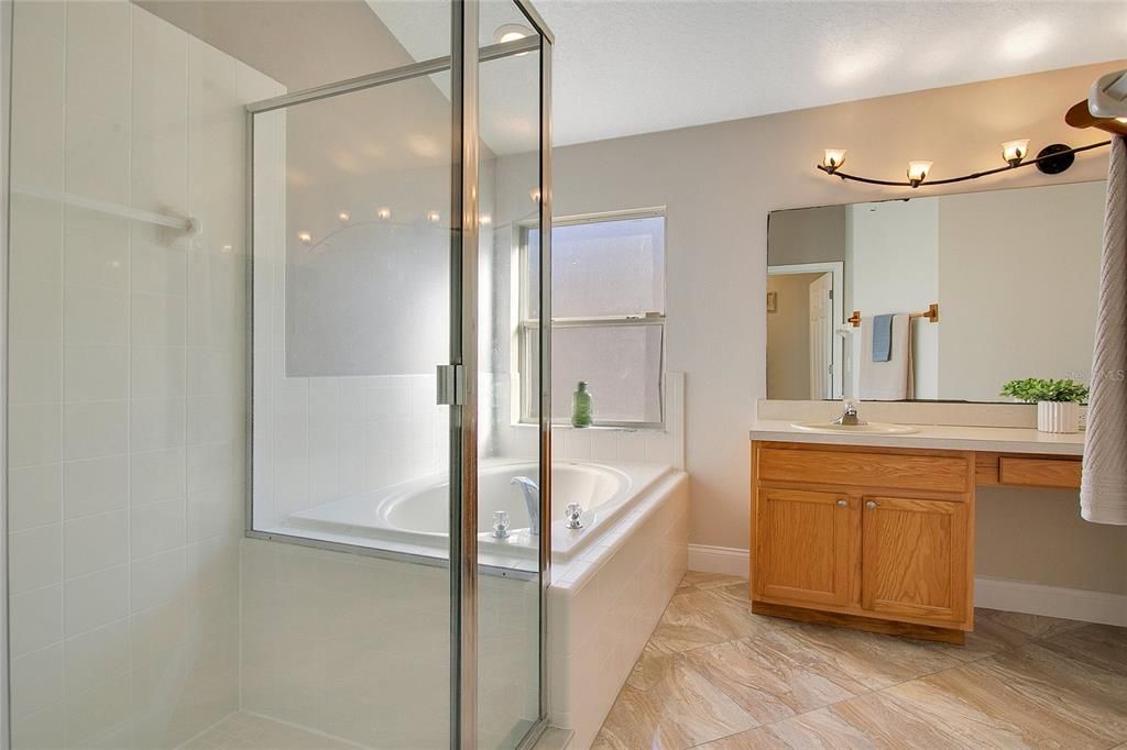 最近售出: $489,900 (3 贝兹, 2 浴室, 1809 平方英尺)