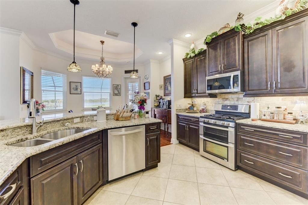 Recently Sold: $2,750,000 (4 beds, 3 baths, 3132 Square Feet)