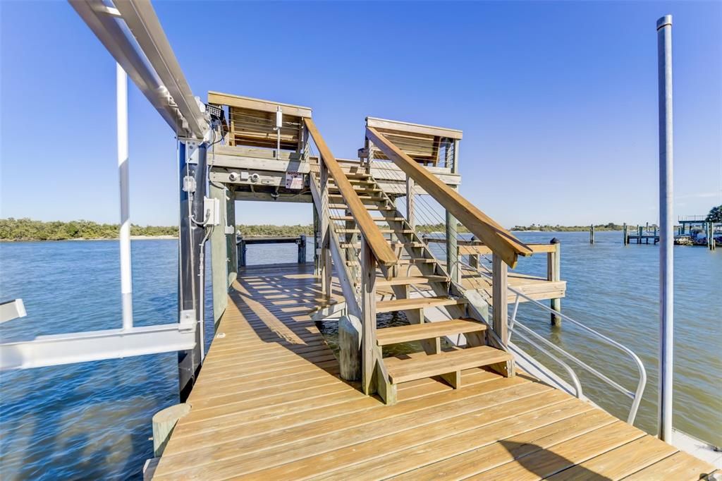 Recently Sold: $2,750,000 (4 beds, 3 baths, 3132 Square Feet)