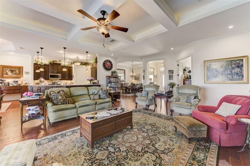 Recently Sold: $2,750,000 (4 beds, 3 baths, 3132 Square Feet)