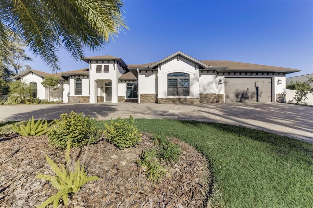 Recently Sold: $2,750,000 (4 beds, 3 baths, 3132 Square Feet)