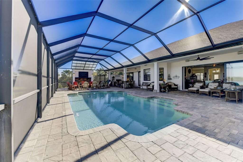 Recently Sold: $2,750,000 (4 beds, 3 baths, 3132 Square Feet)