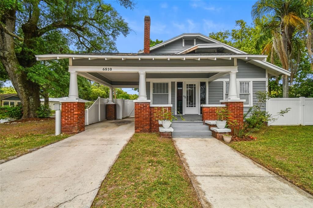 Active With Contract: $2,500 (3 beds, 1 baths, 1368 Square Feet)