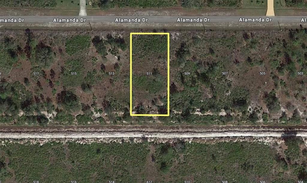 En Venta: $19,500 (0.50 acres)